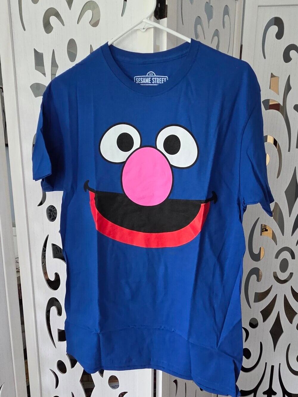 Sesame Street Grover Big Face Graphic T-Shirt Royal Blue  Mens Medium NWOT